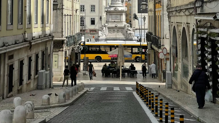 lisbon hop on hop off