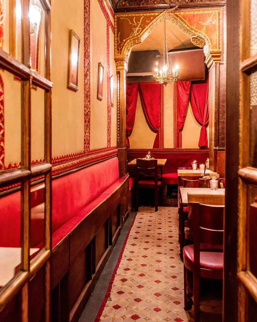 lisbon nightlife tours alternative