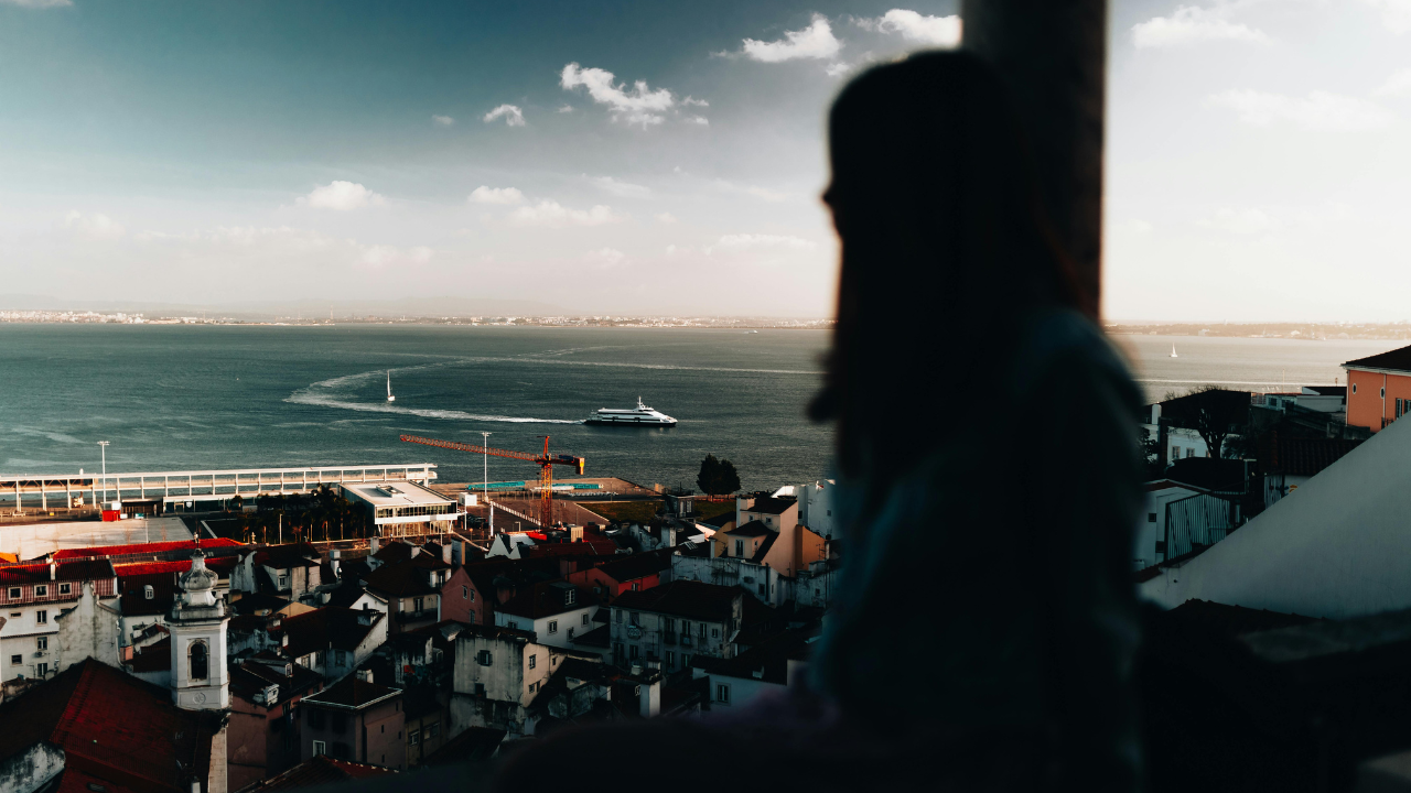 lisbon boat tours dining