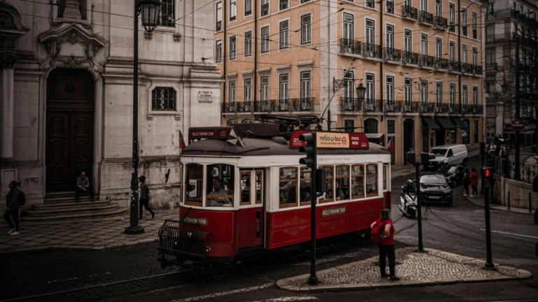 lisbon tram accessibility